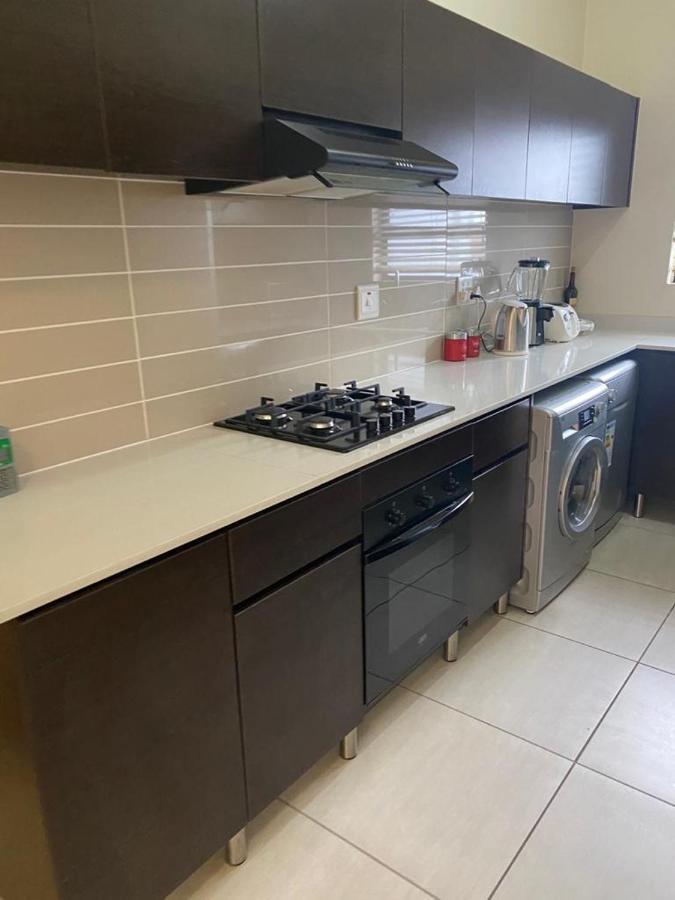 Greenstone Ridge Apartment Йоханнесбург Экстерьер фото